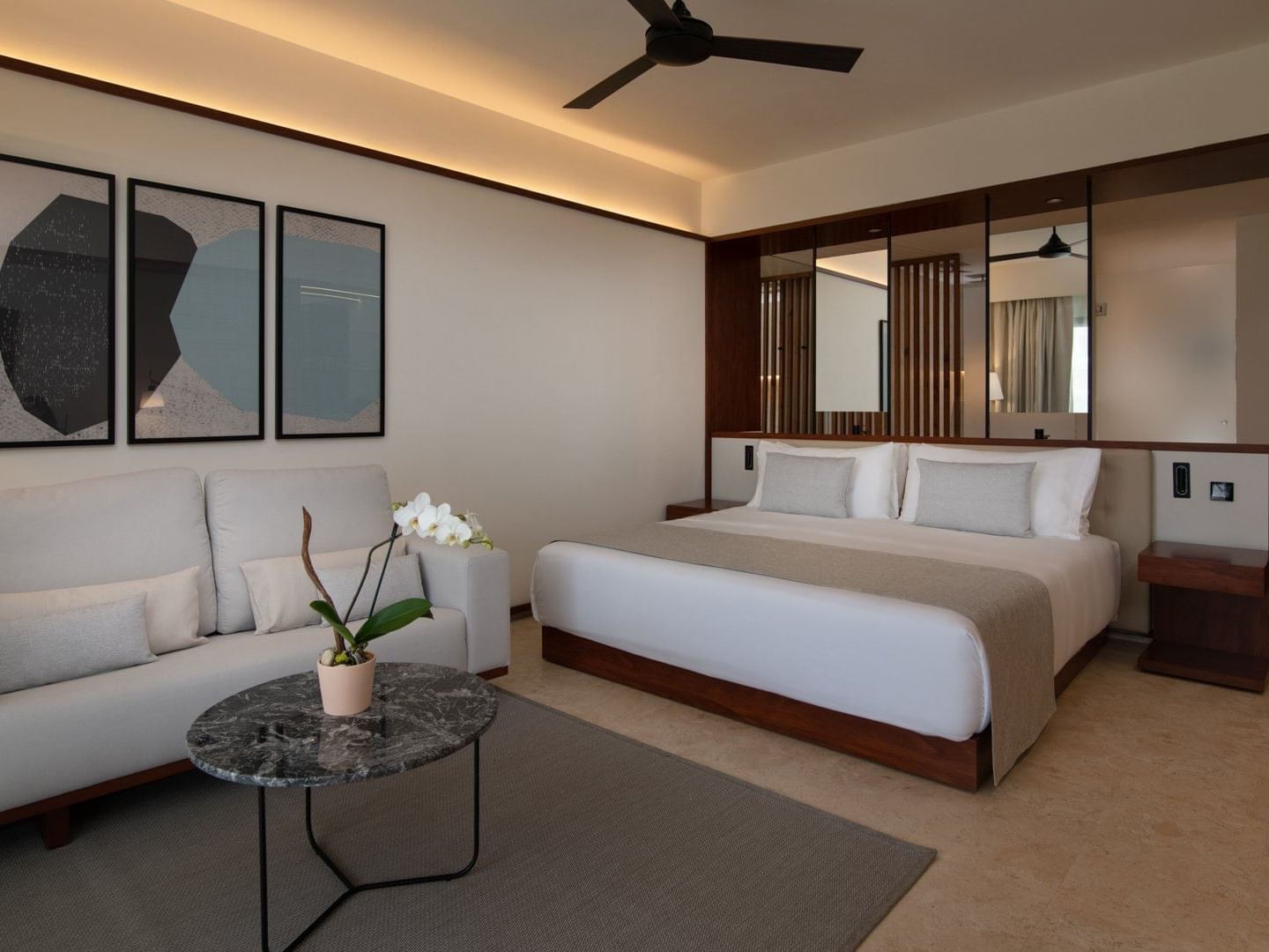Premium Pool View Room
