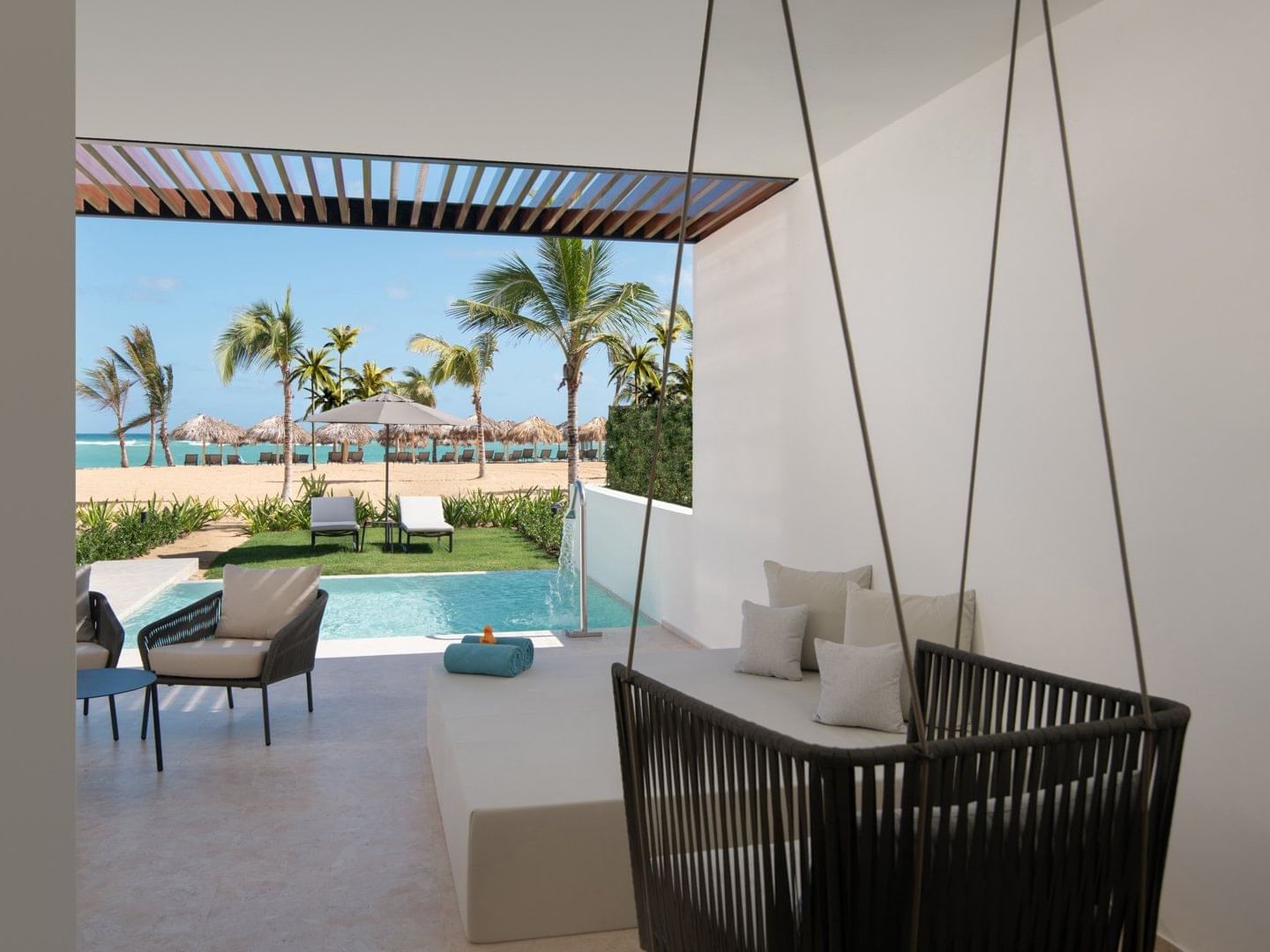 Oceanfront Tierra Suite